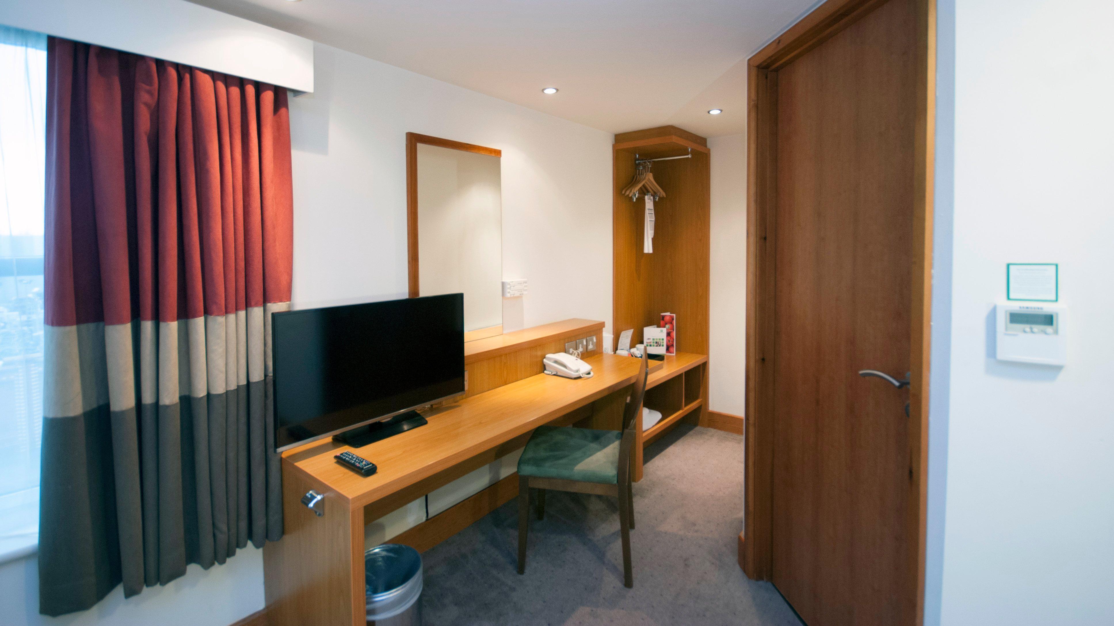 Holiday Inn Manchester - Central Park, An Ihg Hotel Eksteriør billede