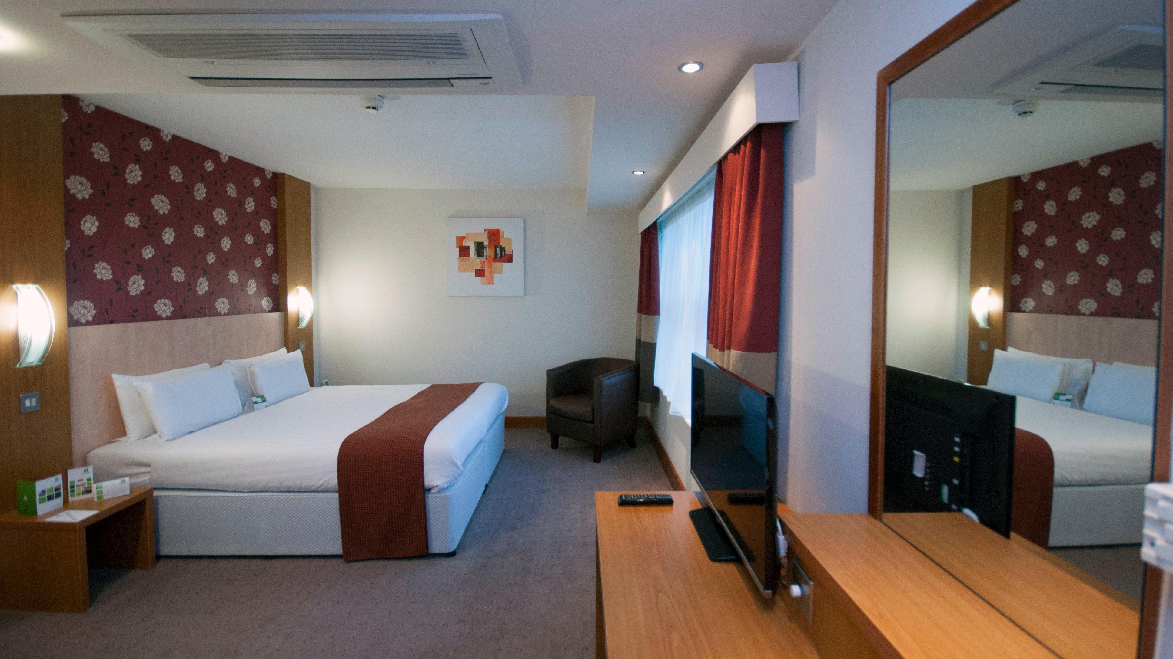 Holiday Inn Manchester - Central Park, An Ihg Hotel Eksteriør billede