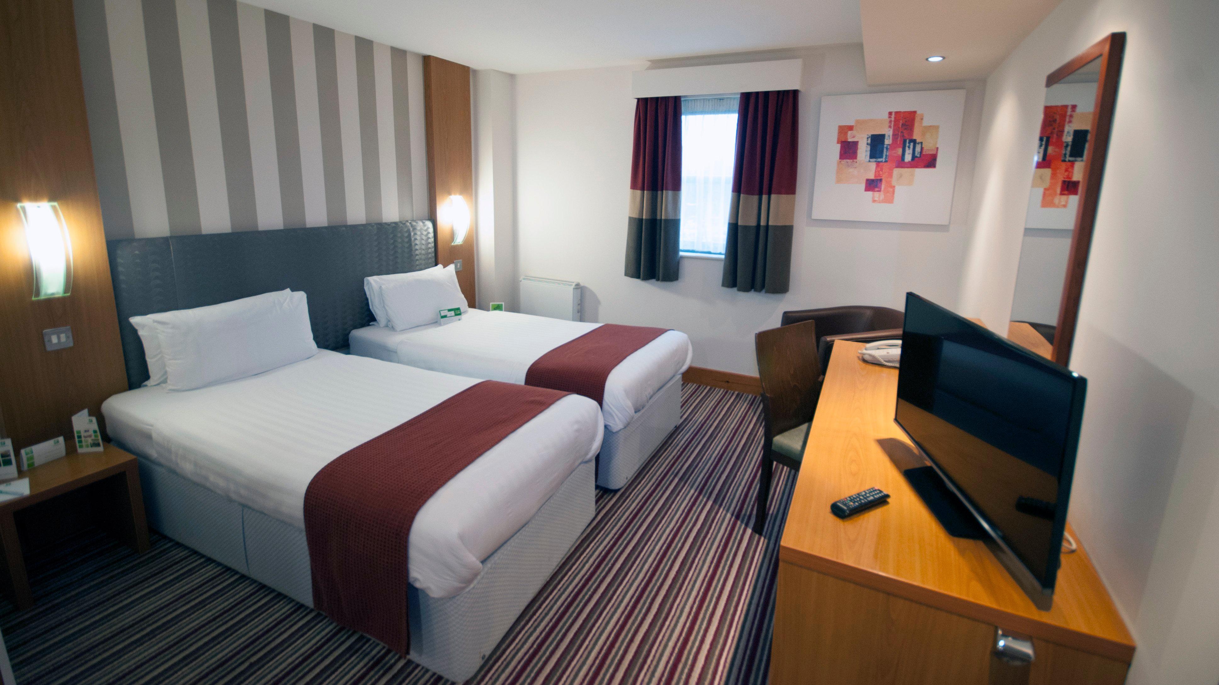 Holiday Inn Manchester - Central Park, An Ihg Hotel Eksteriør billede