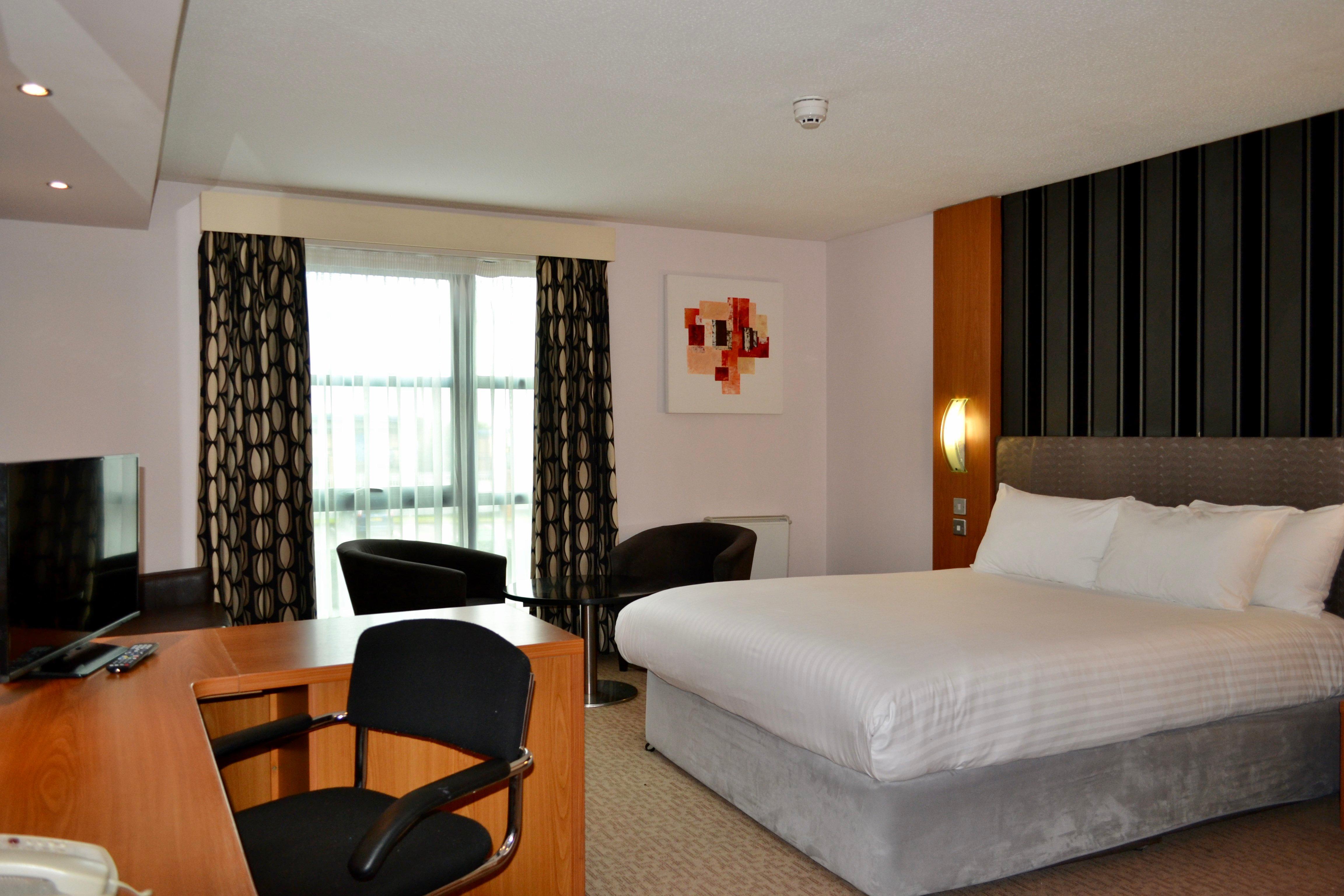 Holiday Inn Manchester - Central Park, An Ihg Hotel Eksteriør billede