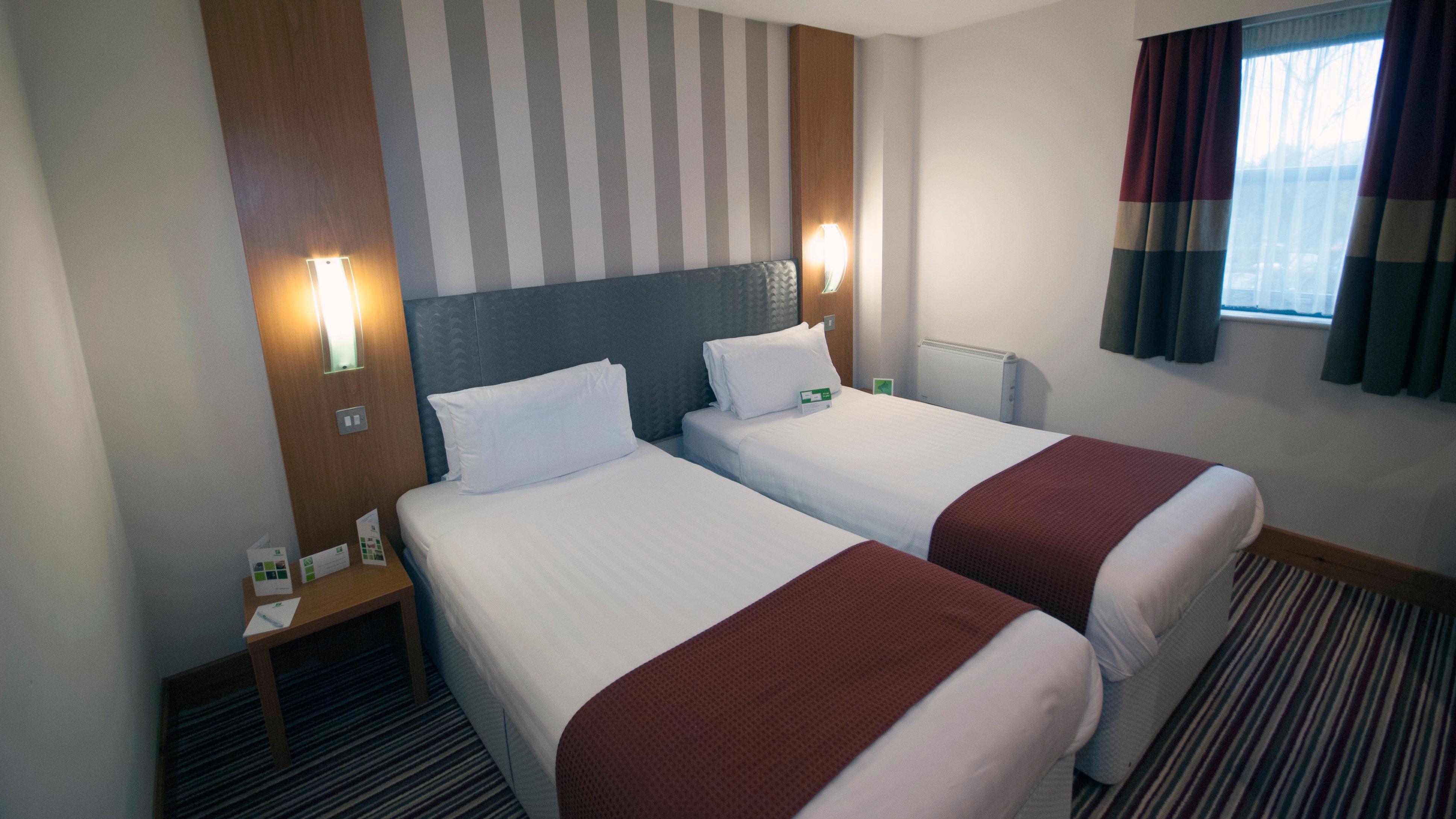 Holiday Inn Manchester - Central Park, An Ihg Hotel Eksteriør billede