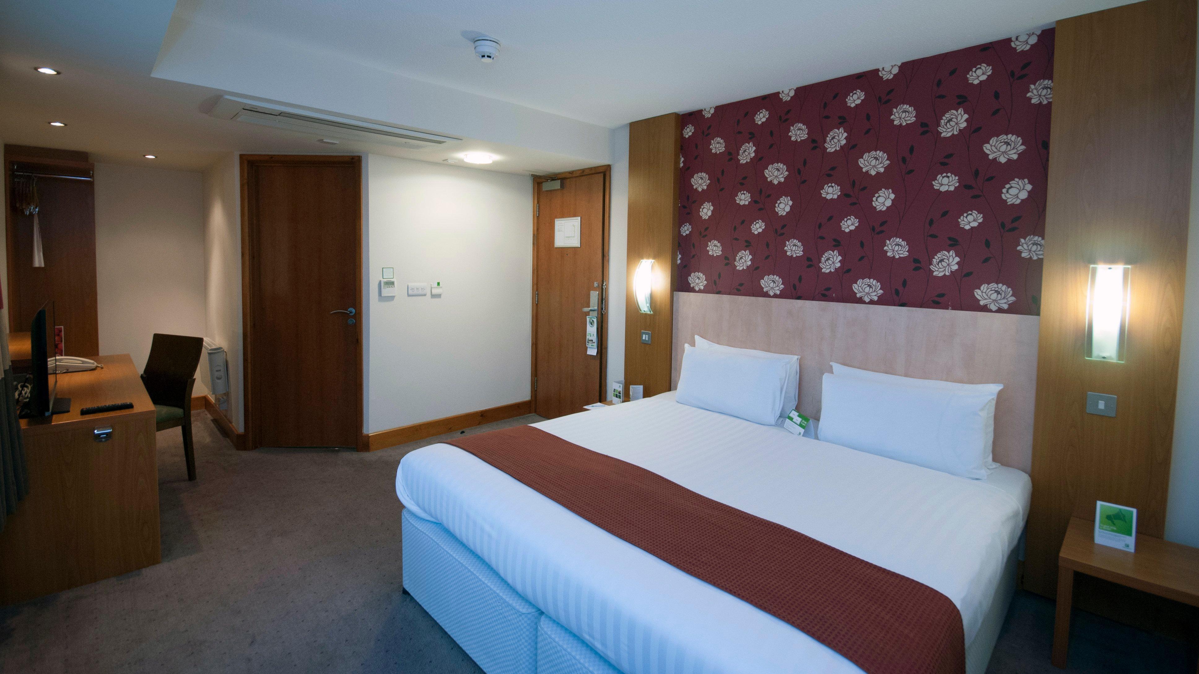 Holiday Inn Manchester - Central Park, An Ihg Hotel Eksteriør billede