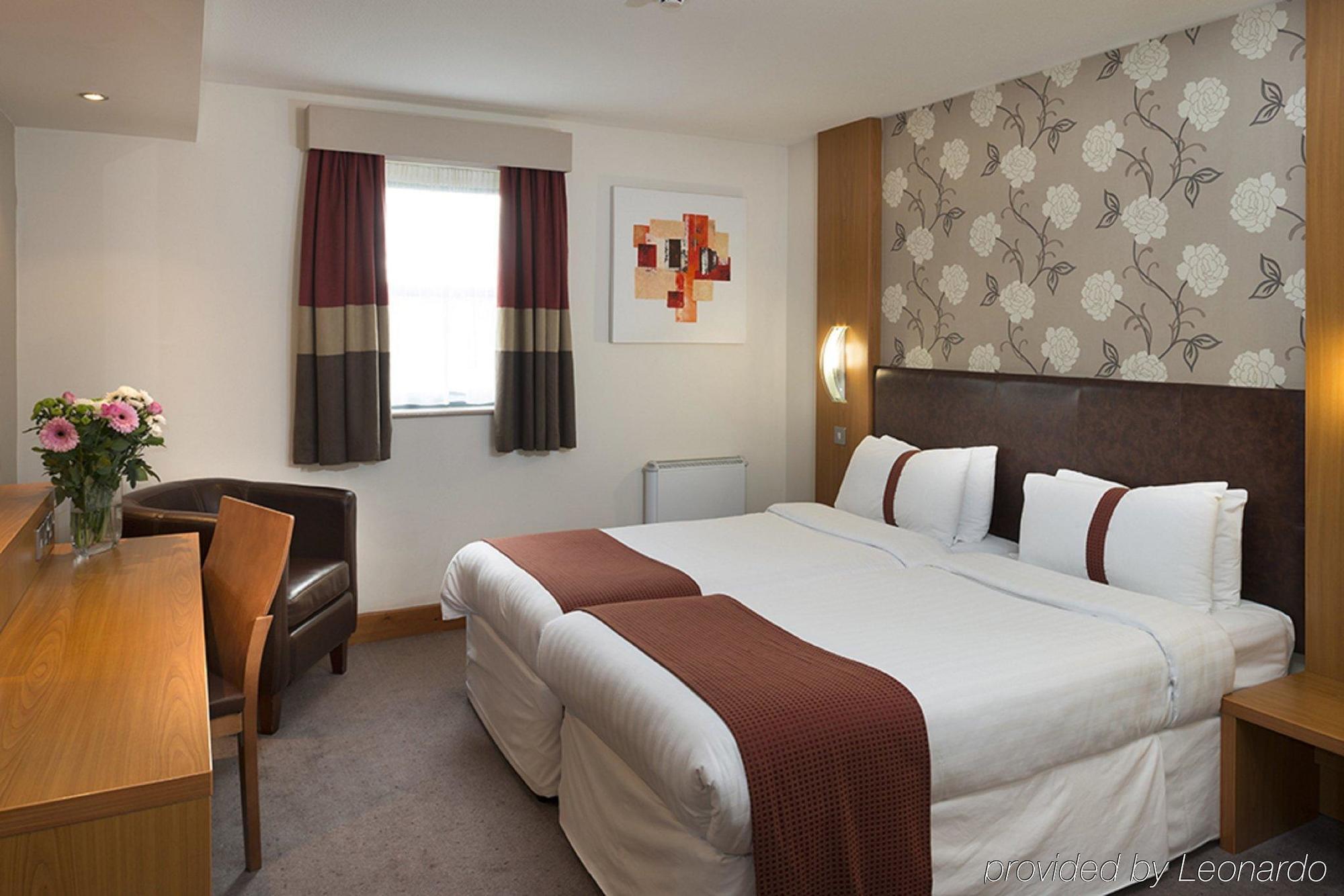 Holiday Inn Manchester - Central Park, An Ihg Hotel Eksteriør billede