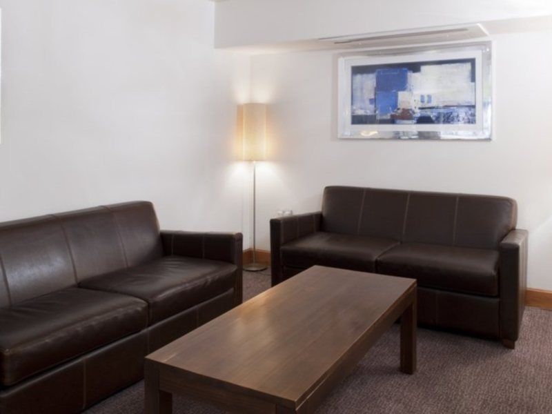 Holiday Inn Manchester - Central Park, An Ihg Hotel Eksteriør billede