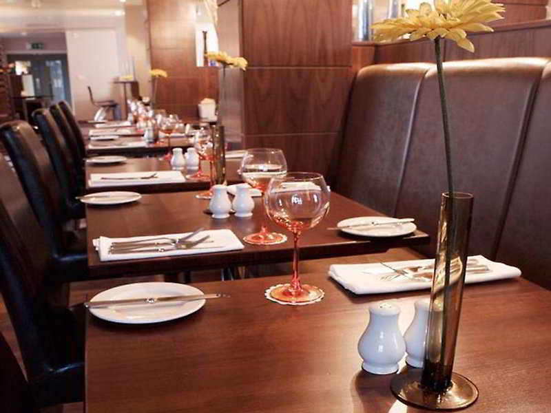Holiday Inn Manchester - Central Park, An Ihg Hotel Eksteriør billede