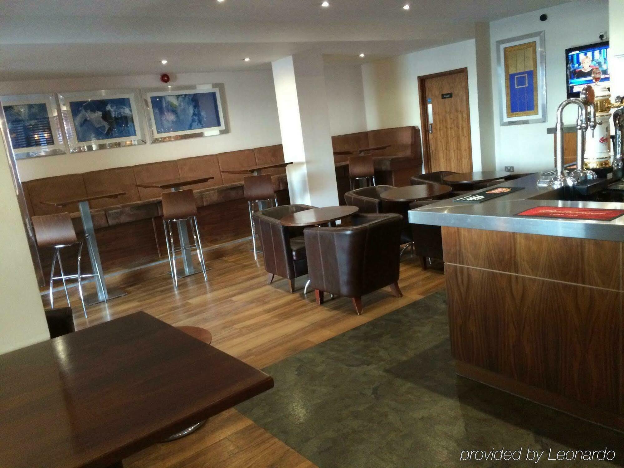 Holiday Inn Manchester - Central Park, An Ihg Hotel Eksteriør billede